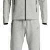 Nike tech